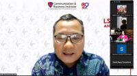 Dr. Andre Ikhsano Rektor LSPR membuka awarding