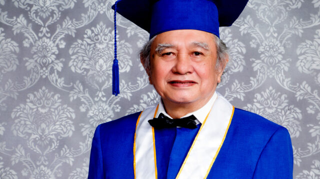 Prof. Abdul Hadi WM - Guru Besar Falsafah dan Agama