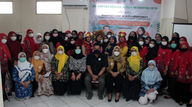 RS Kartika Husada dan IBI Setu Selenggarakan Seminar Kegawatdaruratan Maternal